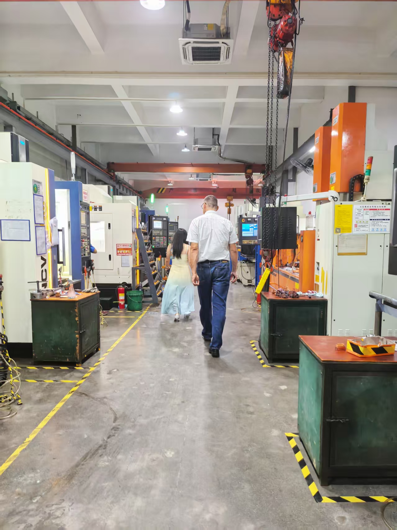 customer visiting (1)